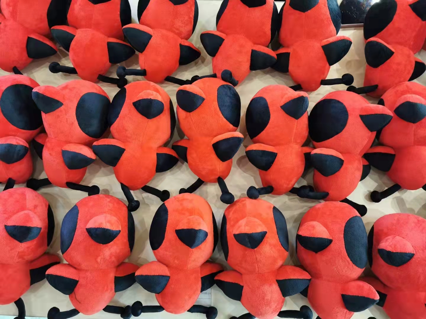 宏小鳥(niǎo)公仔